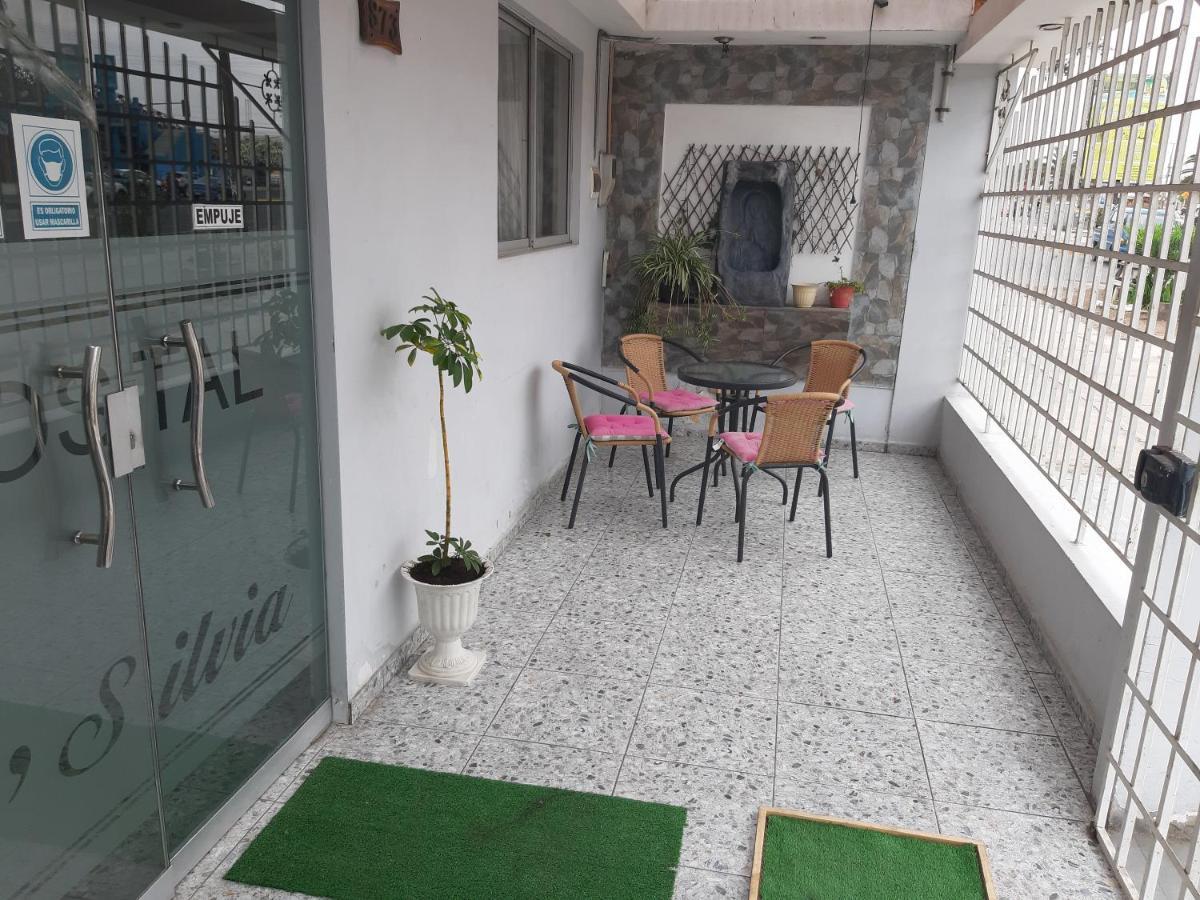 Hostal D' Silvia Арика Екстериор снимка